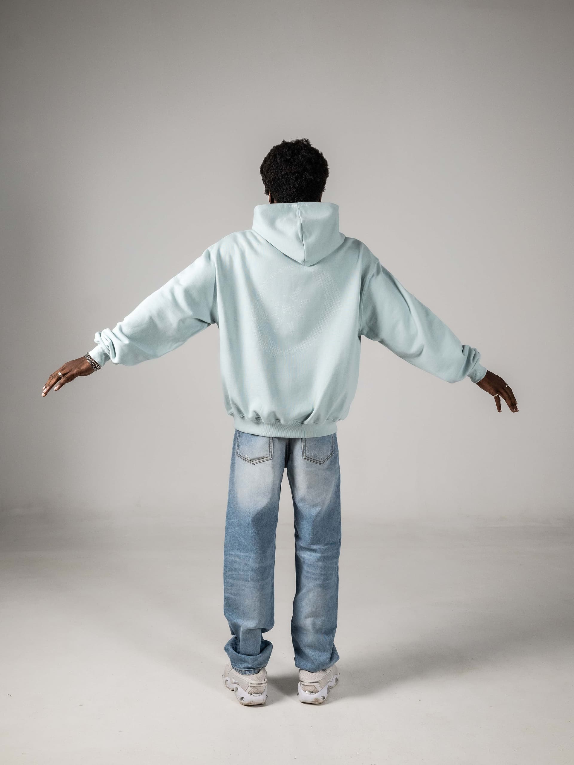 Hoodie Blanc — lookbook 02